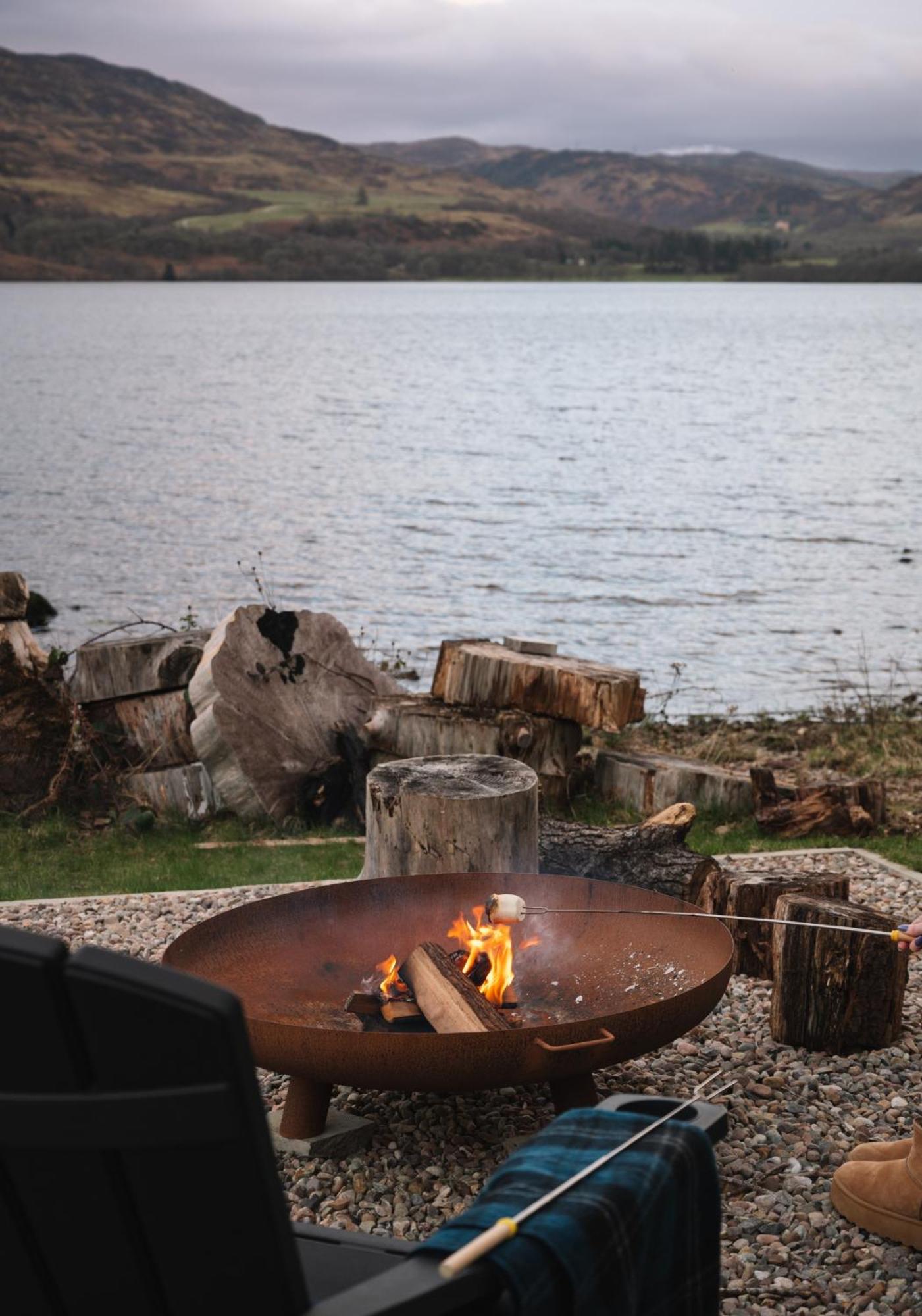 Shoreland Lodges - Holly Lodge Fort Augustus Buitenkant foto