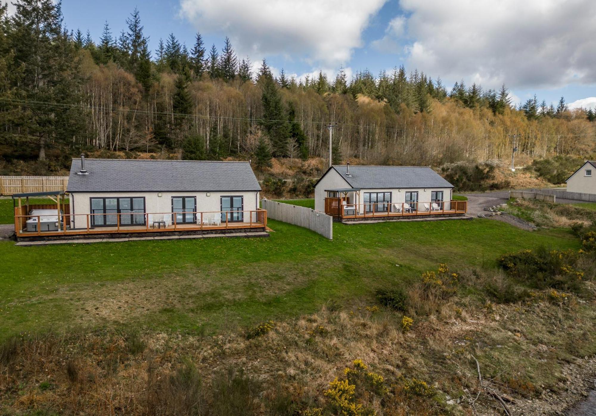 Shoreland Lodges - Holly Lodge Fort Augustus Buitenkant foto